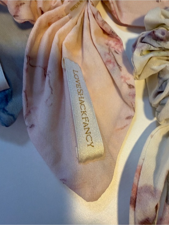 set of 3 : LoveShackFancy Floral Bow Scrunchie Set of 3 - Pink, Blue, Cream main image 4